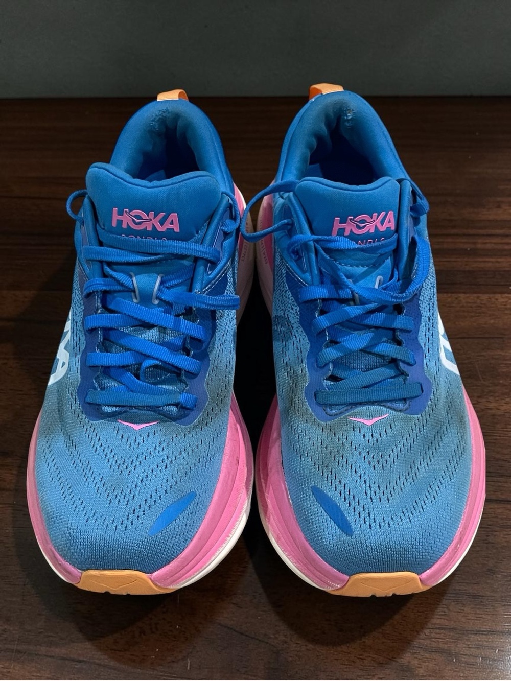 HOKA One One Bondi 8, Coastal Sky/All Aboard colorway Sneakers Women’s Size 10
